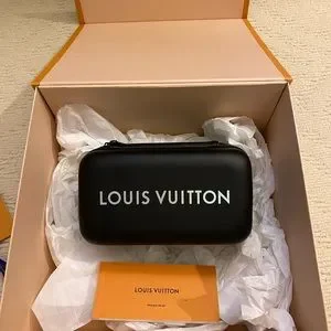 Louis Vuitton | Accessories | New Authentic Louis Vuitton  display picture 1